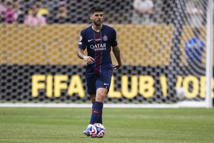 开云APP下载-法媒：贝拉尔多没有表达任何离队意愿，他在巴黎感到很开心