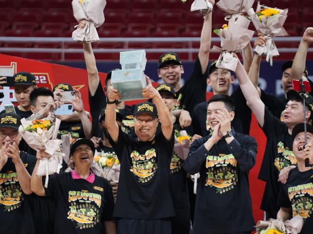 开云娱乐-CBA总决赛前瞻：篮板之争决定胜负 伤病或成X因素